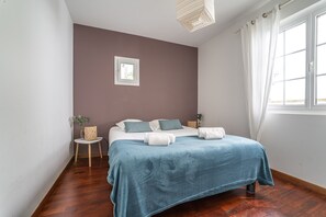 3 habitaciones, tabla de planchar con plancha y wifi gratis