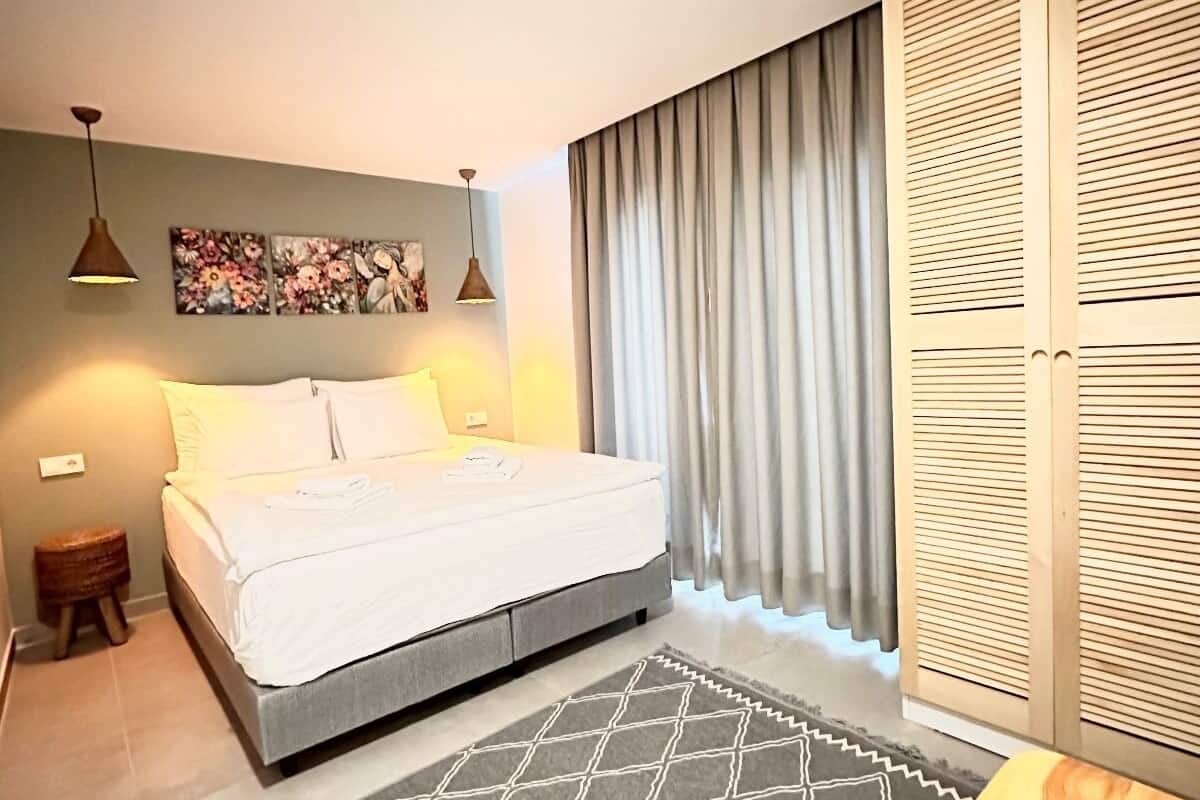 Junior Suite, 1 King Bed | 1 bedroom, premium bedding, in-room safe, blackout drapes