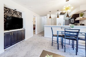 Interior - Updated condo with golf course views, balcony, pool, & hot tub (Myrtle Beach)