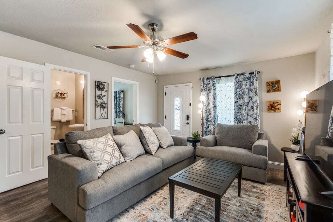 3B Near Historic Downtown McKinney