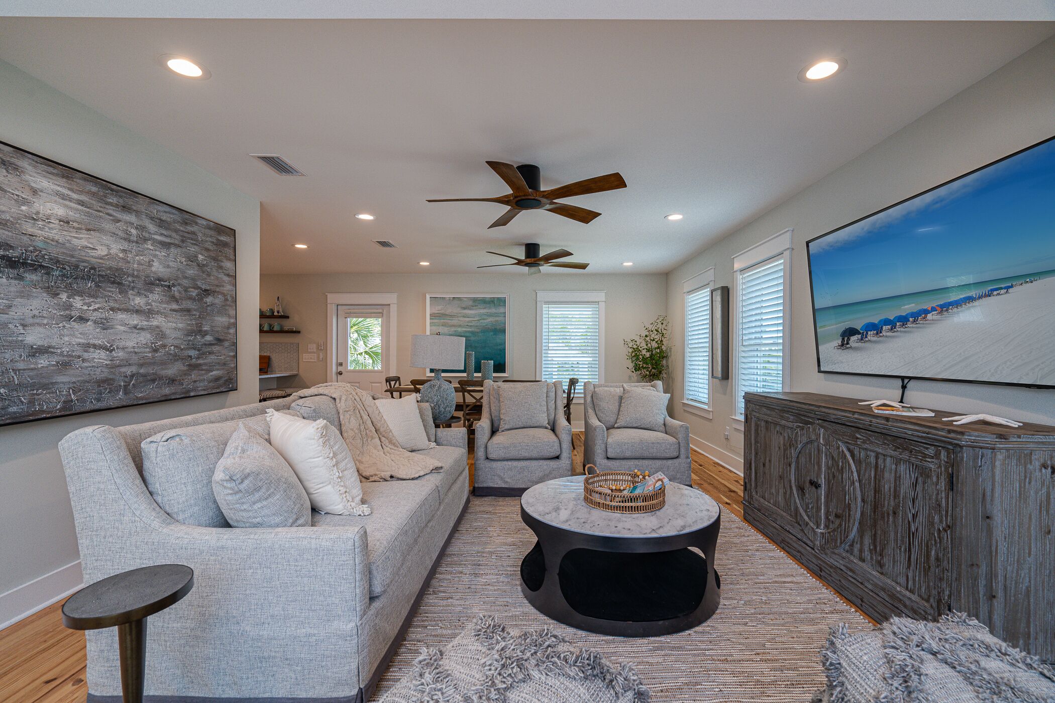 Newly remodeled! - Private Pool-Pet friendly-Free Bikes-2 & beach gear included