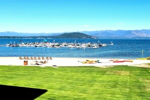 Beach - Quiet Modern Charm~ Boat Slip (Sandpoint)