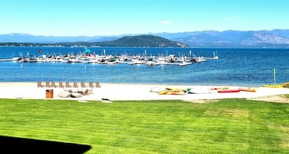 Quiet Modern Charm~ Boat Slip