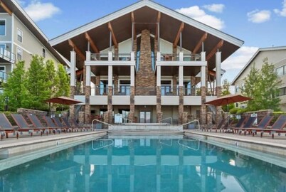 Quiet Modern Charm~ Boat Slip