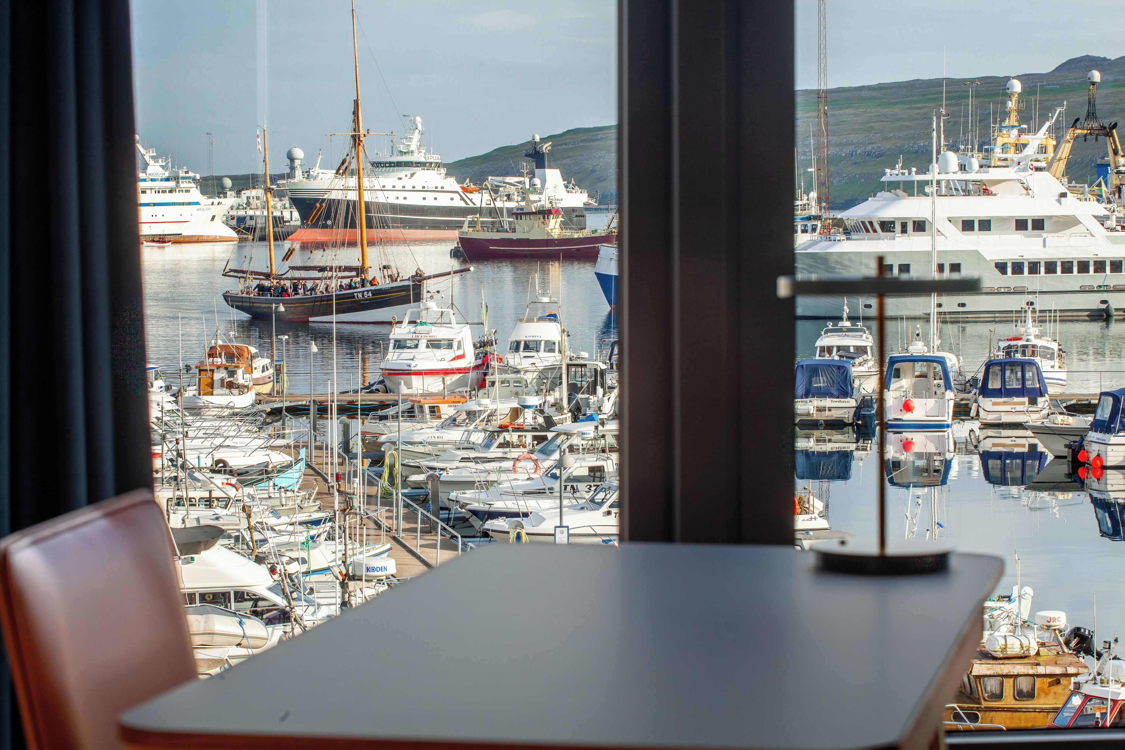 Exclusive Apartment, Balcony, Marina View | 1 bedroom, pillowtop beds, desk, blackout drapes