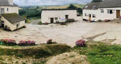 Recently Renovated 3-bed Apartment on Exmoor