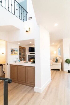 Interior - Casa Prado - Lantern District Penthouse (Dana Point)