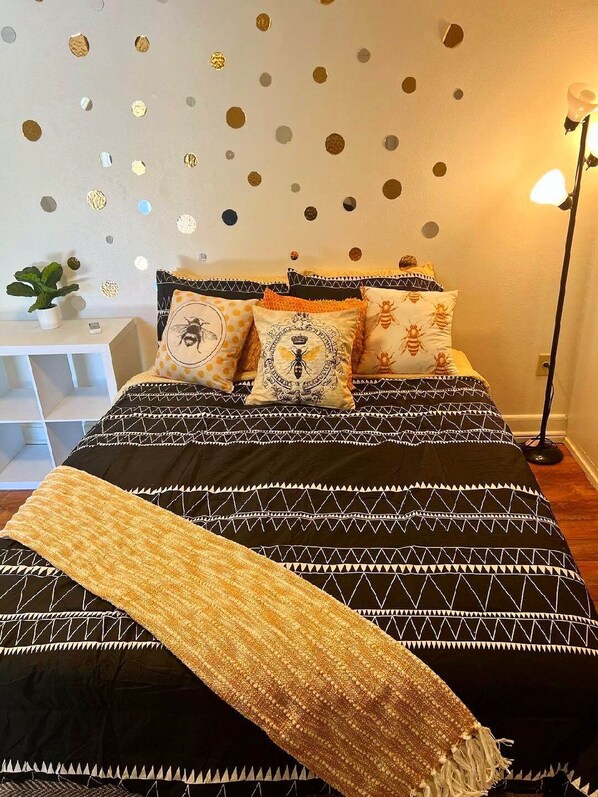 1 soverom, skrivebord, wi-fi og sengetøy