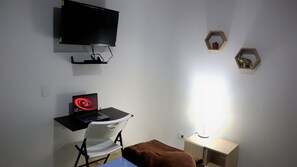 Classic Room | 1 bedroom, free WiFi, bed sheets, wheelchair access - HOSTAL KASAMADOR (Cali)