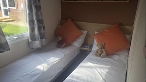 Chalet, Plusieurs lits | 3 chambres, fer et planche à repasser, accès au Wi-Fi (inclus)