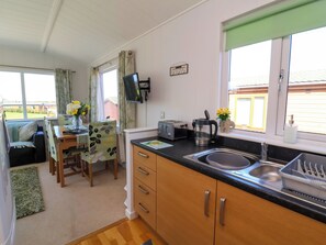 Cottage | Interior - Daffodil Lodge (Ilfracombe)