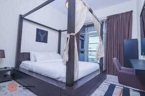 1 chambre, fer et planche à repasser, Wi-Fi, draps fournis