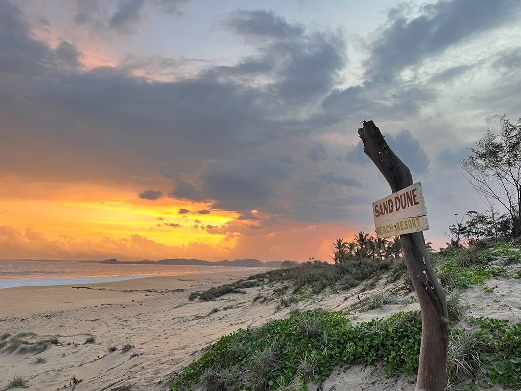 沙滩椅、沙滩毛巾