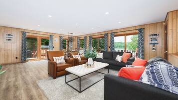 Smart TV, foosball, table tennis, books