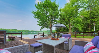 Sweet Lake House! Updated 5BR Lake Home, Close to Lake Michigan, Beaches, Skiing