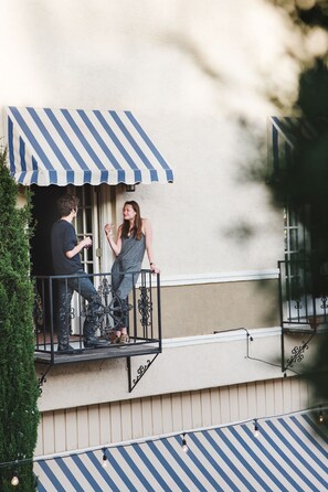 Deluxe Room | Terrace/patio