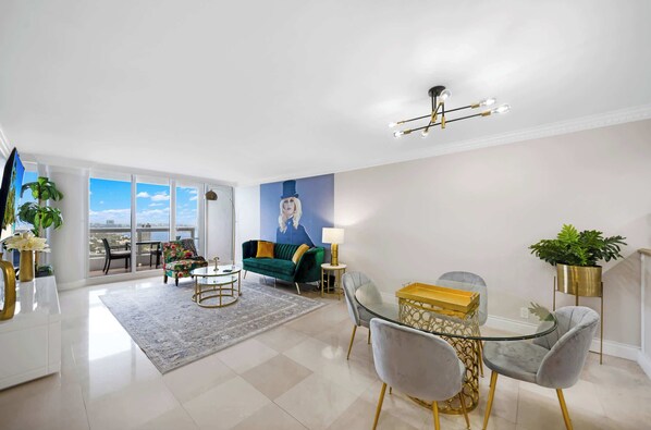 Télévision, espaces bureaux