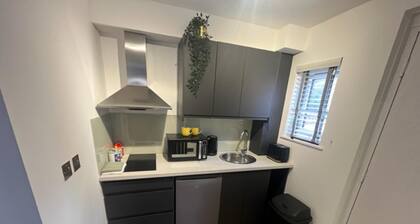 Remarkable Studio Flat in Cambridge