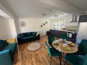 House | Living area - Remarkable 3-bed House in Cambridge (Cambridge)