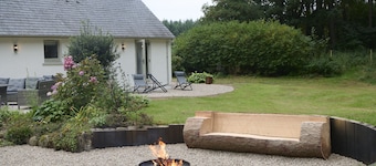 Upper Dunain - sleeps 4 guests in 2 bedrooms