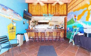 Bar (in der Unterkunft)