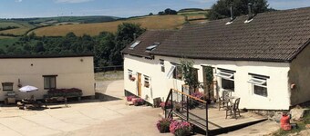 Cottage on Exmoor - Sleeps 8 & Parking