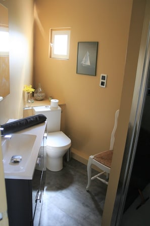 Hair dryer, towels - Cosy house with balcony near the sea (Dinard)