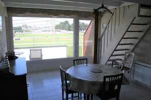 Dining - Cosy house with balcony near the sea (Dinard)