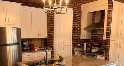 Historic Braddock House