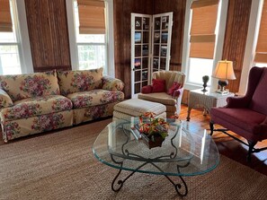 Smart TV, stereo, printers