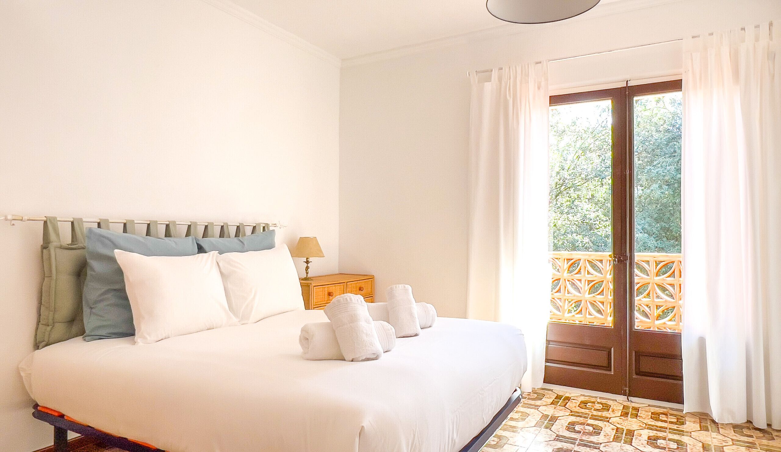 3 bedrooms, free WiFi, bed sheets