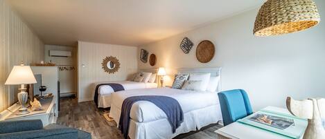 1 bedroom, desk, iron/ironing board, WiFi