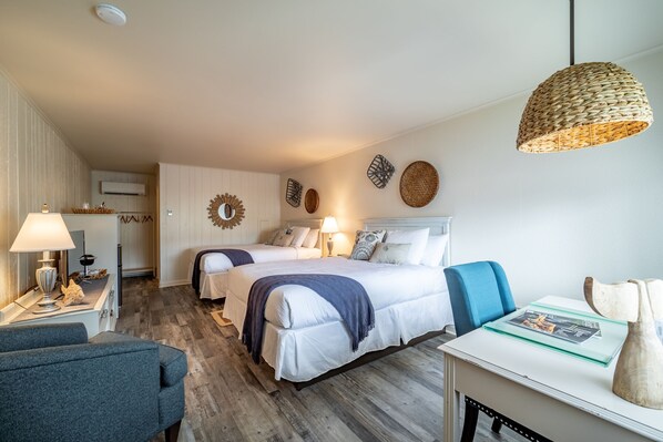 1 bedroom, desk, iron/ironing board, WiFi