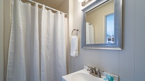 Unclassified image, 2 of 6, button - Ocean Glass Inn - Cottage King Efficiency (Rehoboth Beach)