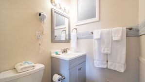 Unclassified image, 2 of 7, button - Ocean Glass Inn - Deluxe Cottage Efficiency (Rehoboth Beach)