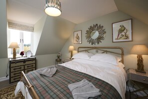 2 chambres, fer et planche à repasser, lit de bébé portatif, Wi-Fi