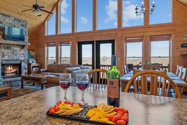 Open Living room and dining room with mountain views!