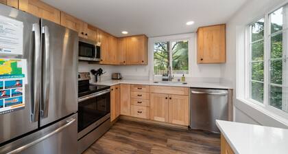 Sanctuary in the Shire MCA#50080-2 homes for Family Reunion, BBQ, Dogs Ok.