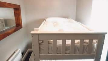 2 bedrooms, free WiFi, bed sheets