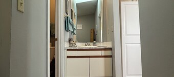 Quiet & Cozy Pet-Friendly Condo with Pool & Garage 