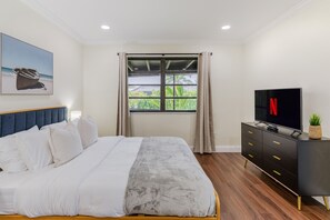 3 bedrooms, iron/ironing board, travel crib, free WiFi