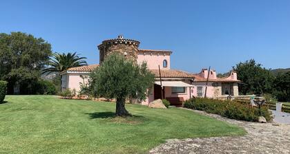 Wundervolle Villa auf dem Land in San Pantaleo!