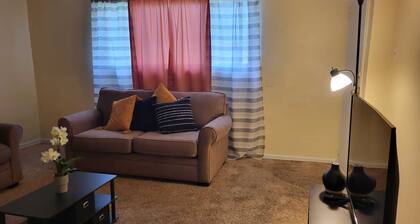 Entire Apt at Chester