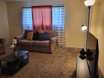 Entire Apt at Chester