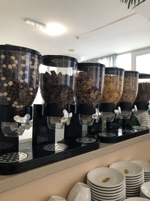 매일 뷔페 무료 아침 식사 포함