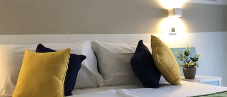 1 bedroom, desk, free WiFi