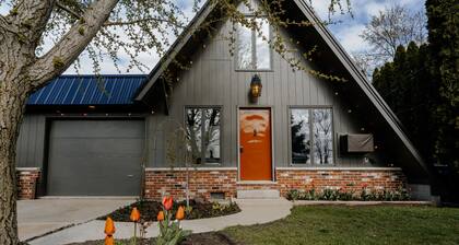 Cozy Aframe Near Frankenmuth and Bay City