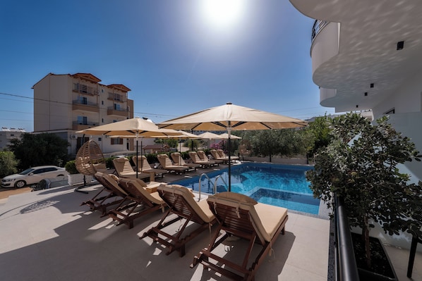 Seasonal outdoor pool - Monel Hotel (Ksamil)