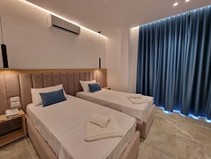 Economy Double Room | Soundproofing, free WiFi, bed sheets, wheelchair access - Monel Hotel (Ksamil)
