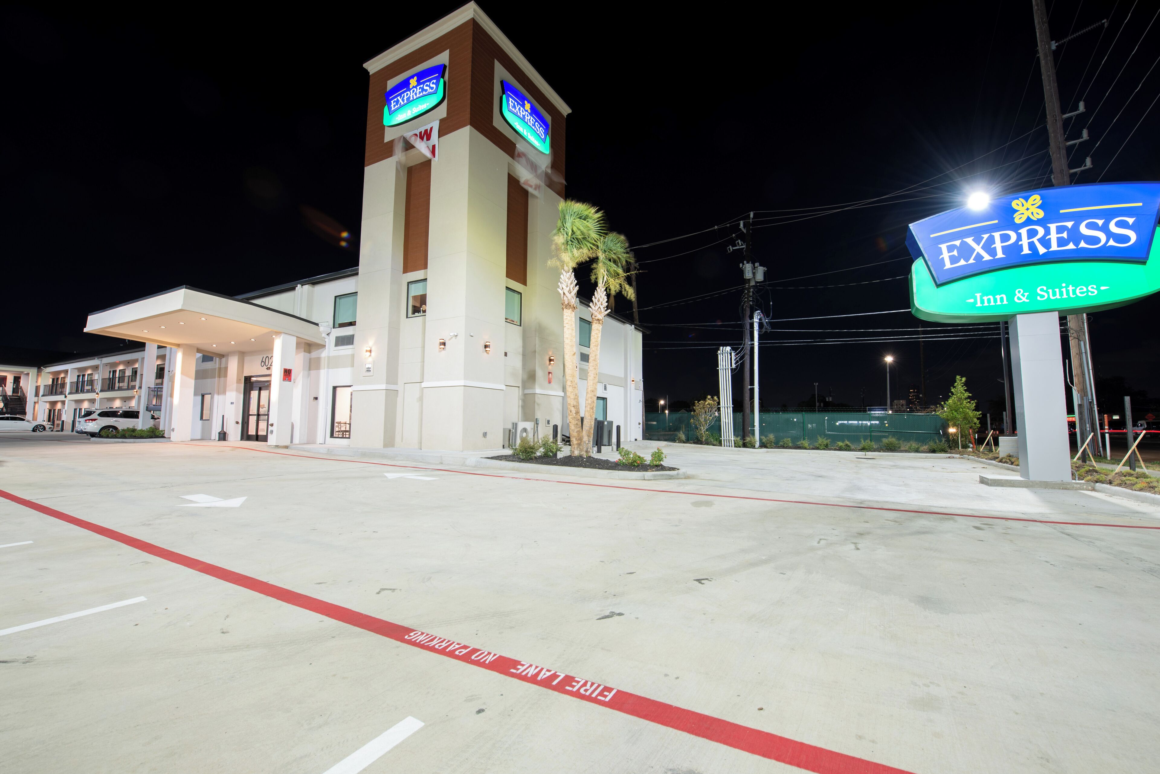 Photo - Express Inn & Suites